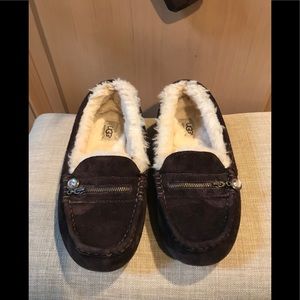 Ugg Ansley Charm Slippers